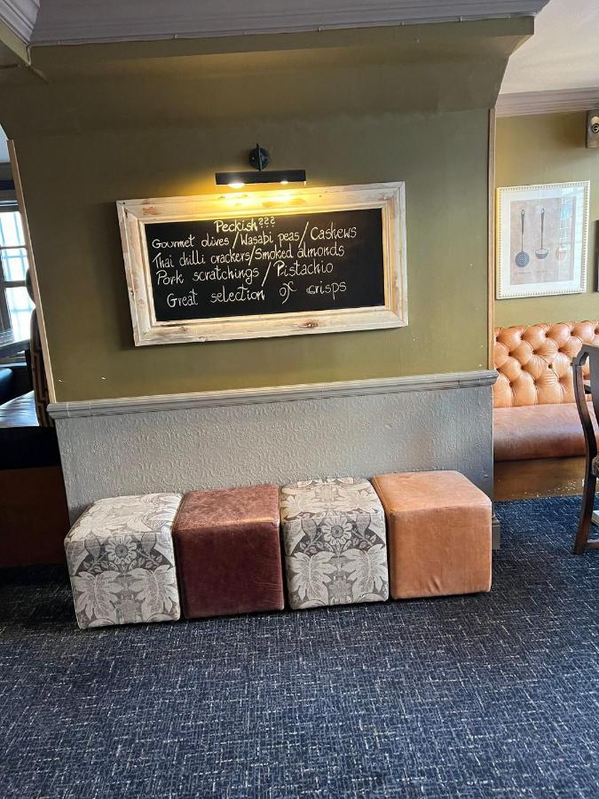 Hotel The Pig And Whistle à Londres Extérieur photo